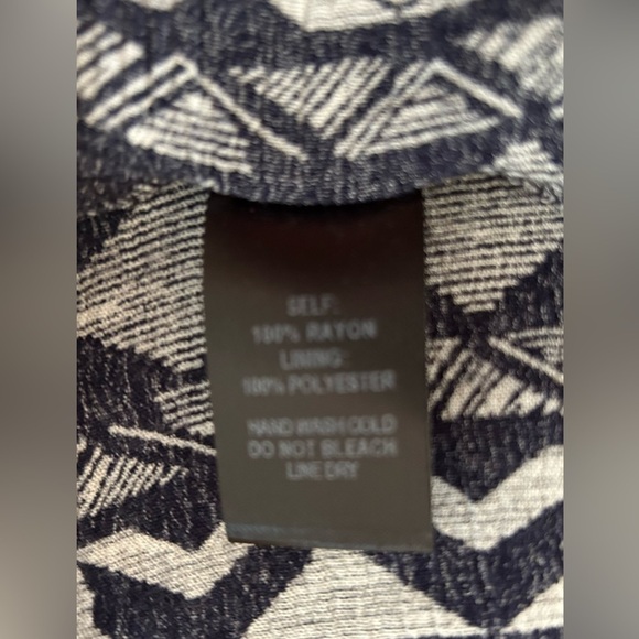 Lulu's Jumpsuit Sparrow Blue White Aztec Print Crop Length Halter Tie size Large - Picture 16 of 16